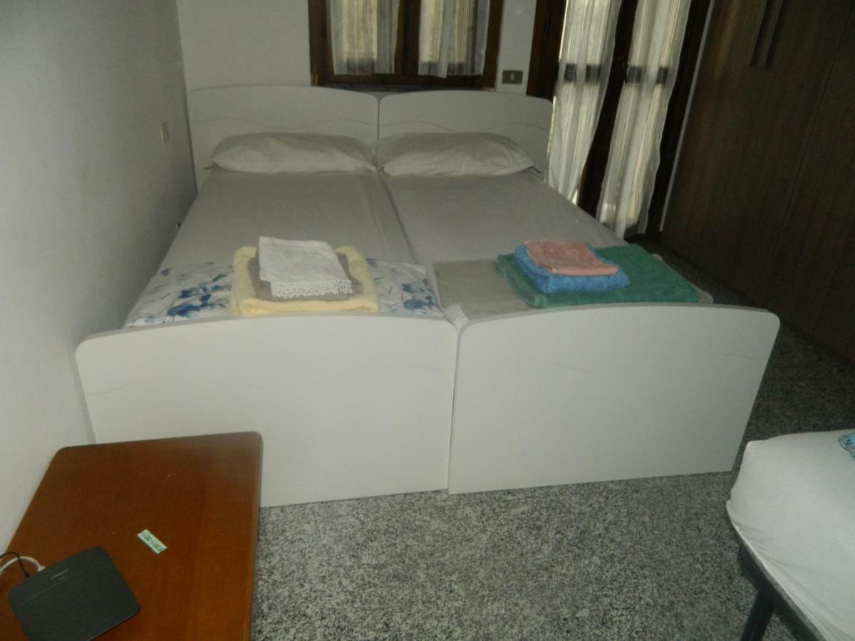 Camera Con Bagno Mirjana Cislago Dış mekan fotoğraf